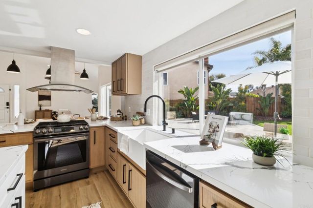 13252 Dax Court, San Diego, CA 92129