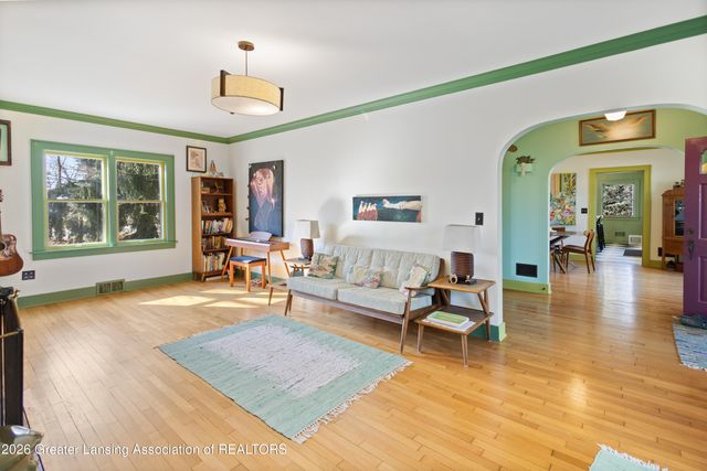 3601 N Grand River Avenue, Lansing, MI 48906