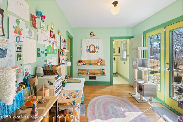 3601 N Grand River Avenue, Lansing, MI 48906