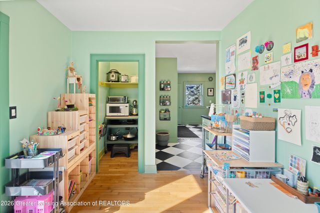 3601 N Grand River Avenue, Lansing, MI 48906