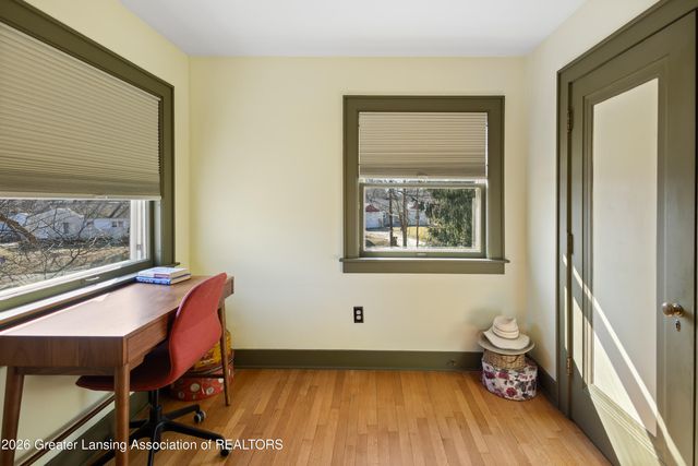 3601 N Grand River Avenue, Lansing, MI 48906