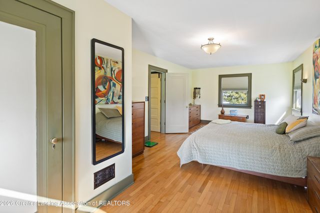 3601 N Grand River Avenue, Lansing, MI 48906