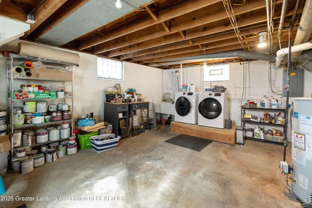 3601 N Grand River Avenue, Lansing, MI 48906