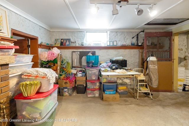 3601 N Grand River Avenue, Lansing, MI 48906