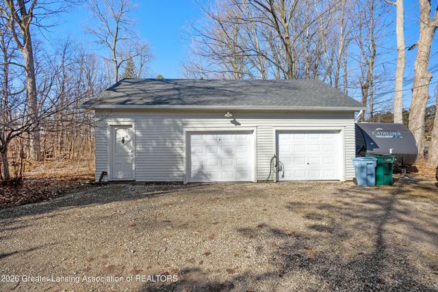 3601 N Grand River Avenue, Lansing, MI 48906