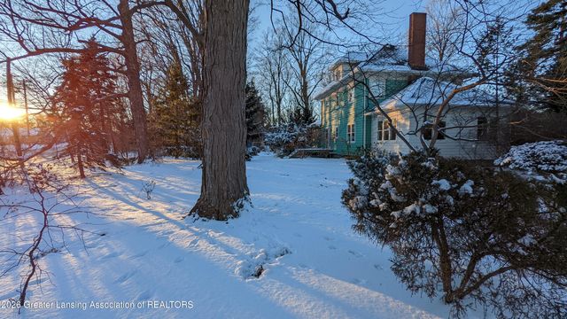 3601 N Grand River Avenue, Lansing, MI 48906