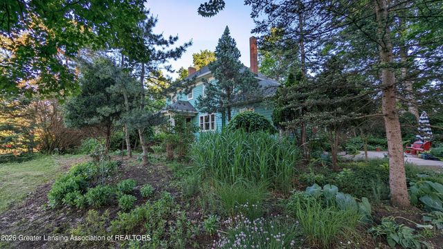 3601 N Grand River Avenue, Lansing, MI 48906