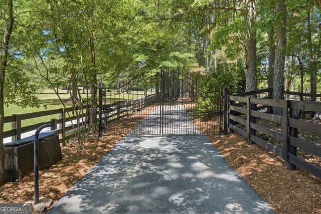 4 J Smith Road, Newnan, GA 30263
