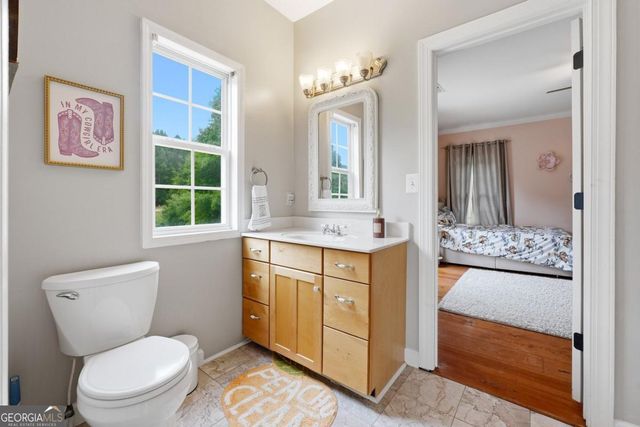 4 J Smith Road, Newnan, GA 30263