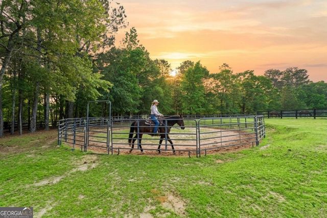 4 J Smith Road, Newnan, GA 30263