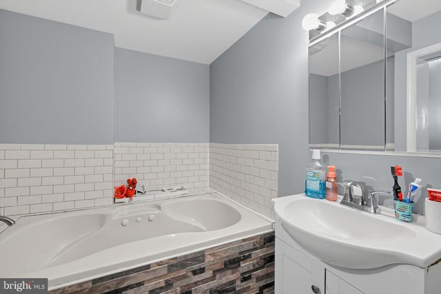 533 GERHARD ST, Philadelphia, PA 19128