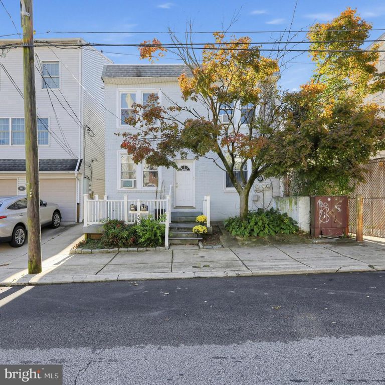 533 GERHARD ST, PHILADELPHIA, PA 19128 — exterior