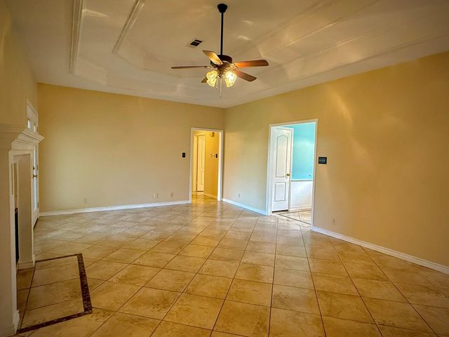 720 Texas Avenue, Port Neches, TX 77651