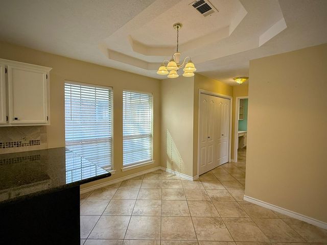 720 Texas Avenue, Port Neches, TX 77651