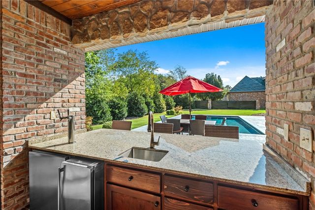 17 Nottingham Lane, Rogers, AR 72758