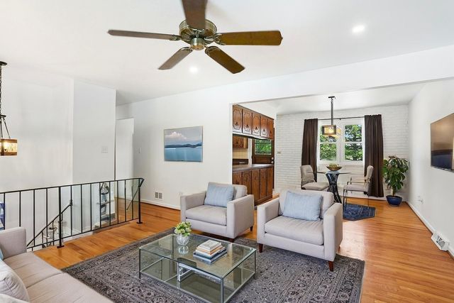 3207 Indian Wood Lane, Joliet, IL 60431