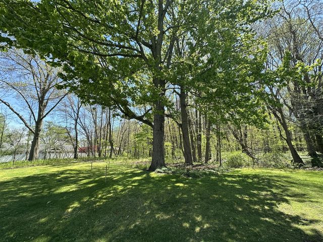 315 S Clinton Street, New Buffalo, MI 49117