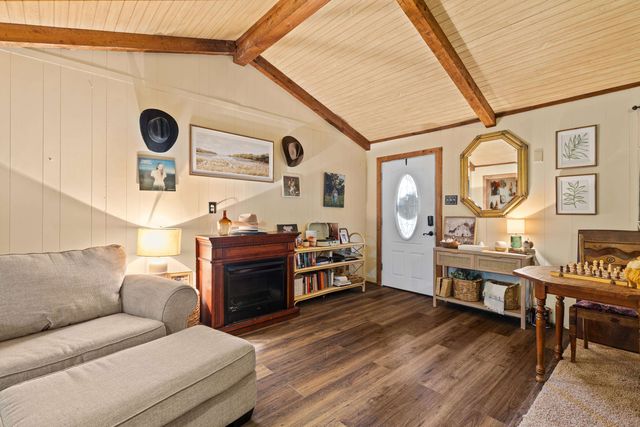 1989 County Rd 175, Gary, TX 75643