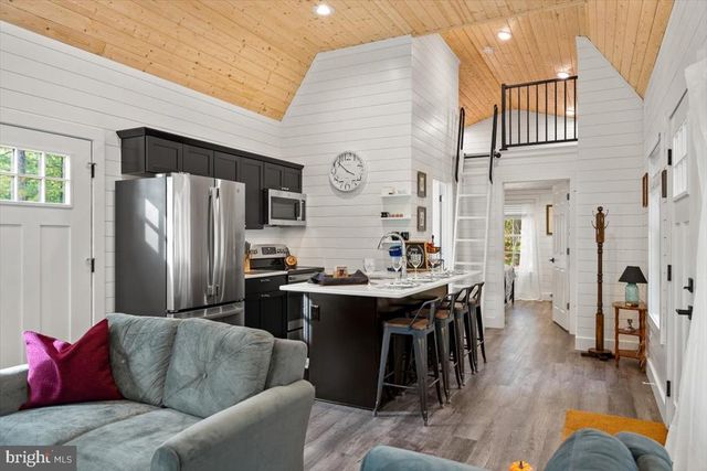 120 CATALPA CT, Luray, VA 22835