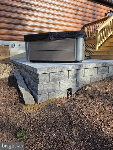 120 CATALPA CT, Luray, VA 22835