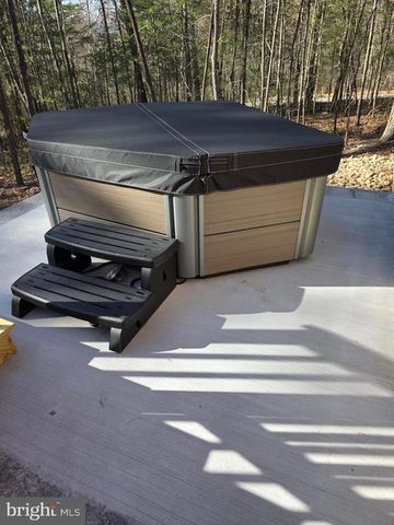 120 CATALPA CT, Luray, VA 22835