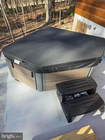 120 CATALPA CT, Luray, VA 22835