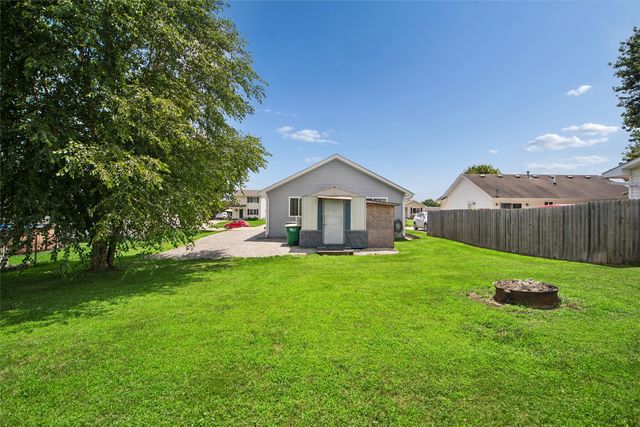 304 W 18th Place, Indianola, IA 50125