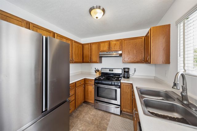 304 W 18th Place, Indianola, IA 50125