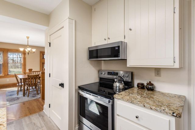 289 E Main Street, Ashville, OH 43103