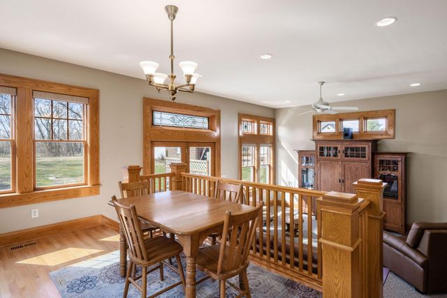 289 E Main Street, Ashville, OH 43103