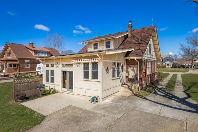 289 E Main Street, Ashville, OH 43103