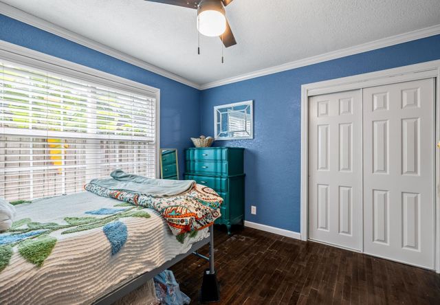 1416 N Avenue F, Freeport, TX 77541