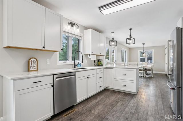 74 Horseshoe Lane, Litchfield, IL 62056