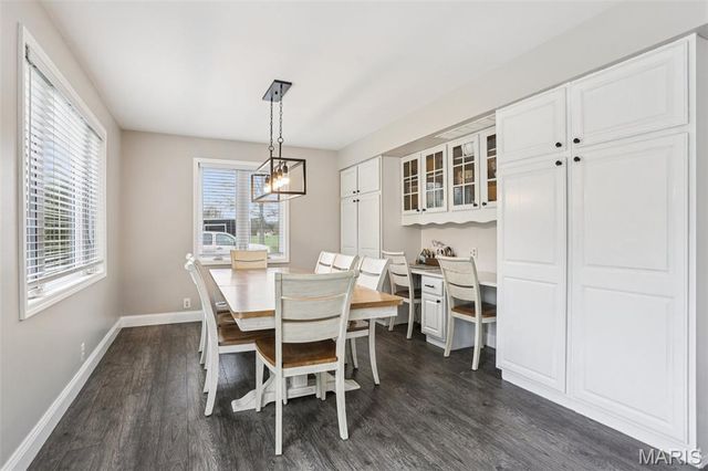 74 Horseshoe Lane, Litchfield, IL 62056