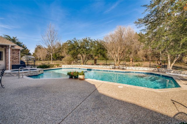 202 Carriage Hill Lane, Heath, TX 75032