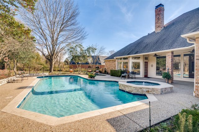 202 Carriage Hill Lane, Heath, TX 75032