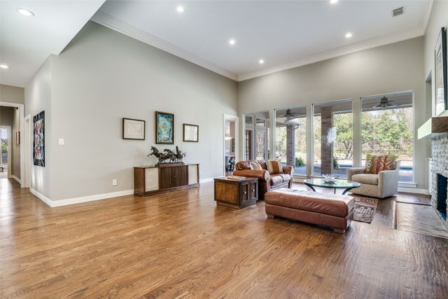 202 Carriage Hill Lane, Heath, TX 75032