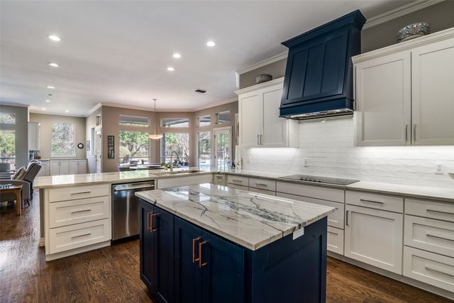 202 Carriage Hill Lane, Heath, TX 75032