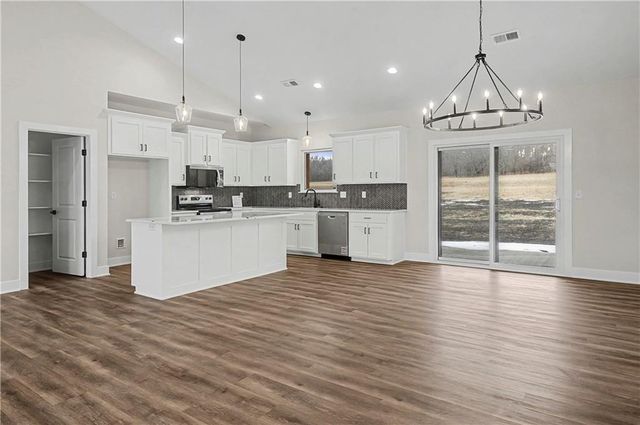 710 NW 1501 Road, Holden, MO 64040