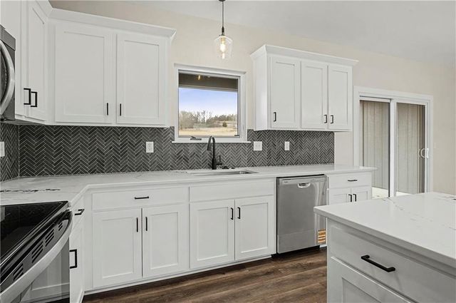 710 NW 1501 Road, Holden, MO 64040