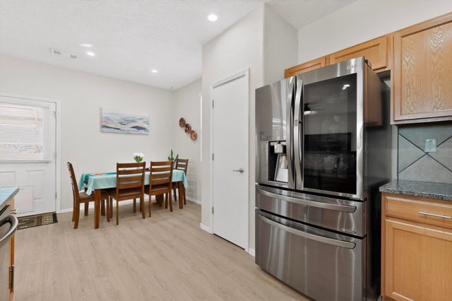 2334 Vista De Colinas Drive SE, Rio Rancho, NM 87124