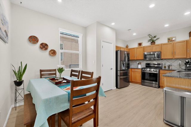 2334 Vista De Colinas Drive SE, Rio Rancho, NM 87124