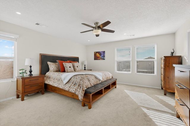 2334 Vista De Colinas Drive SE, Rio Rancho, NM 87124