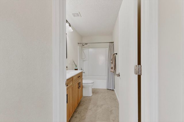 2334 Vista De Colinas Drive SE, Rio Rancho, NM 87124