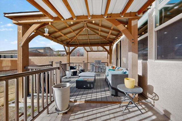 2334 Vista De Colinas Drive SE, Rio Rancho, NM 87124