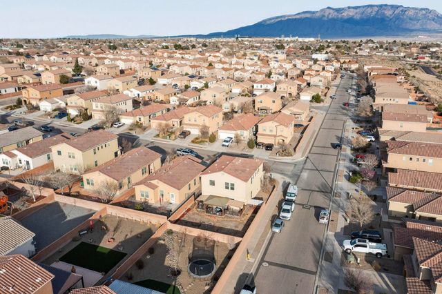 2334 Vista De Colinas Drive SE, Rio Rancho, NM 87124