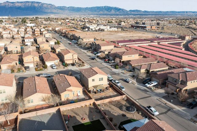 2334 Vista De Colinas Drive SE, Rio Rancho, NM 87124