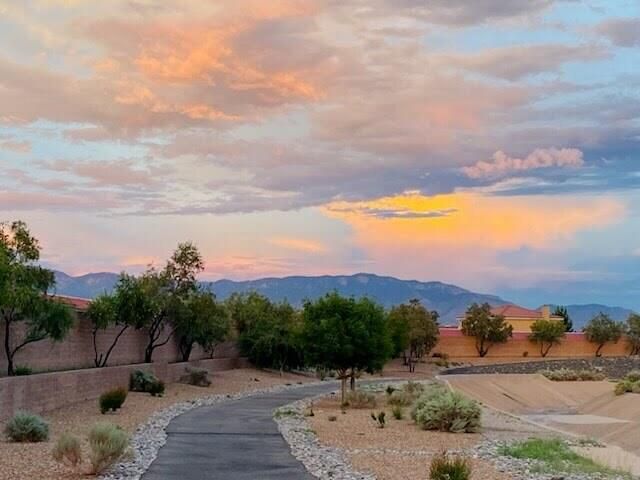 2334 Vista De Colinas Drive SE, Rio Rancho, NM 87124