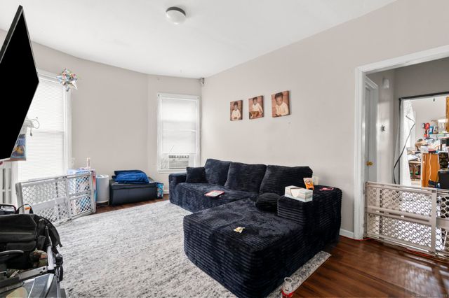47 Sisson Avenue, Hartford, CT 06106