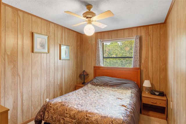 600 Sam Houston Lp, Point Blank, TX 77364